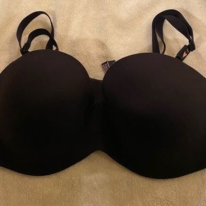 Victoria's Secret  Body By Victoria Lightly-Lined Strapless Black Bra 34 DDD